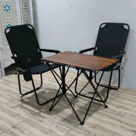 ست صندلی ساحلی تاشو سوئدی با میز چوب طبیعی