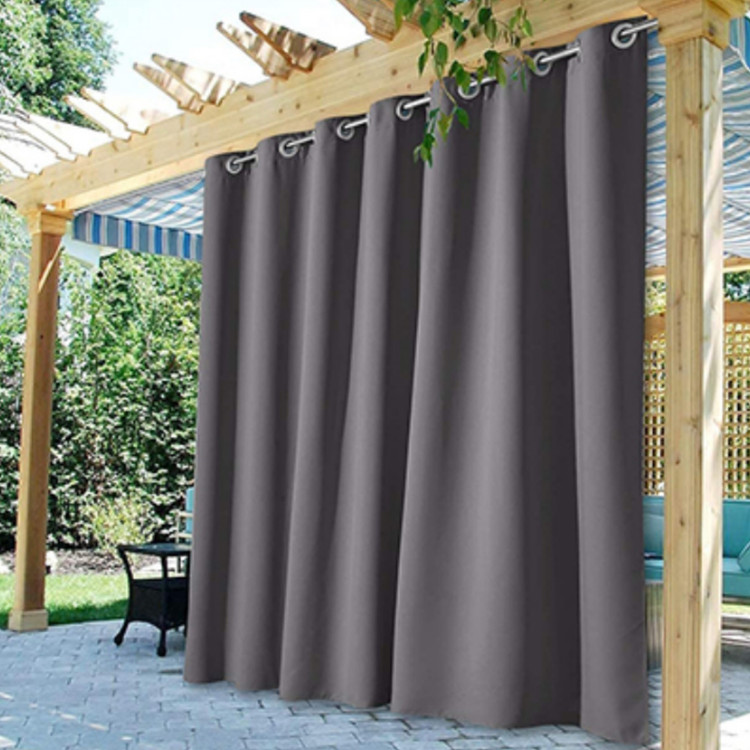 اجرا و نصب پرده برزنتی درب ورودی مدارس ارتفاع 2 متر و 30 سانت در عرض 160 سانت